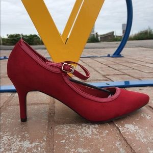 Red suede pump